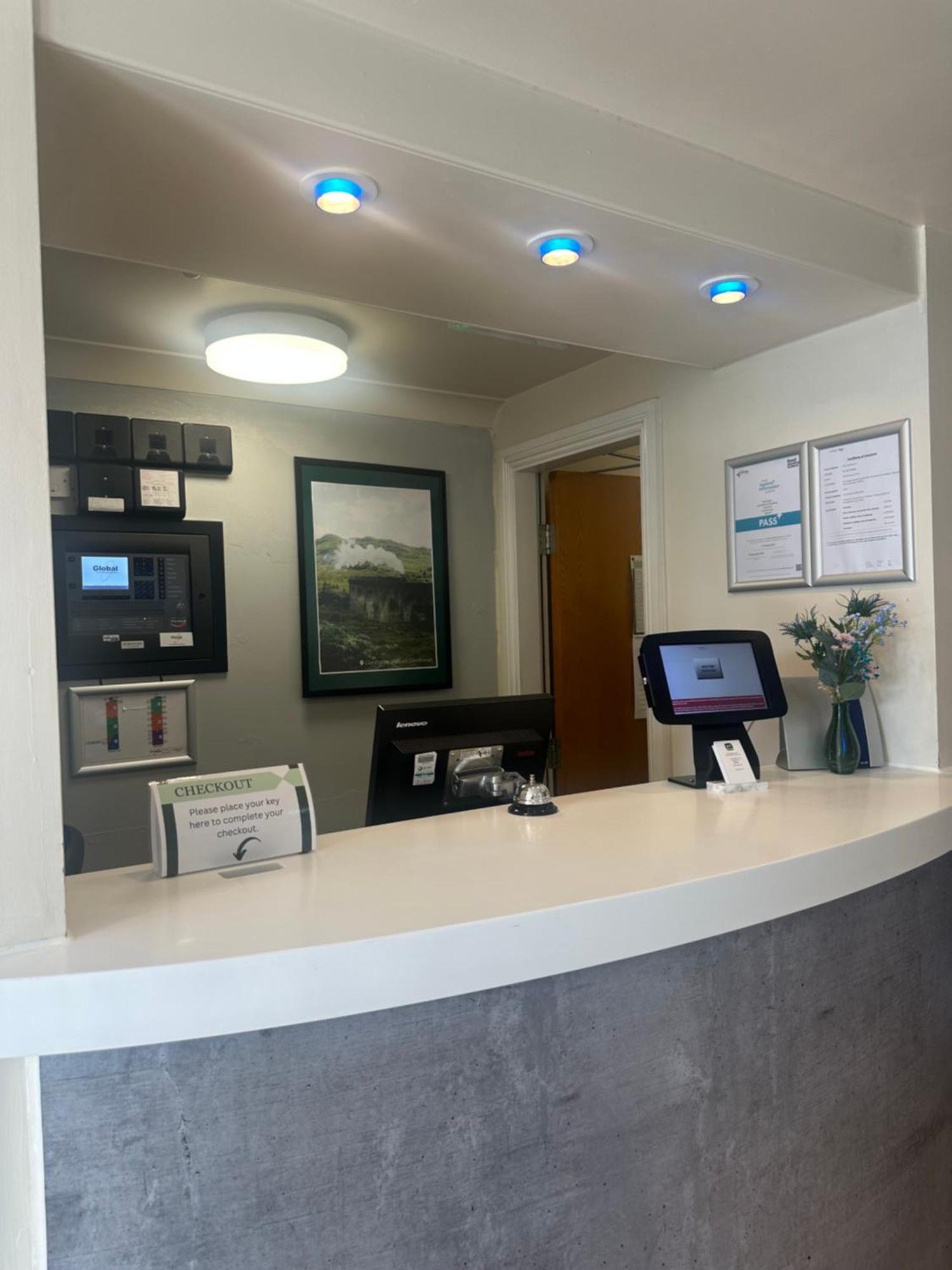 Go2 Glasgow Cumbernauld Hotel - Free Parking And Pet Friendly Exterior foto