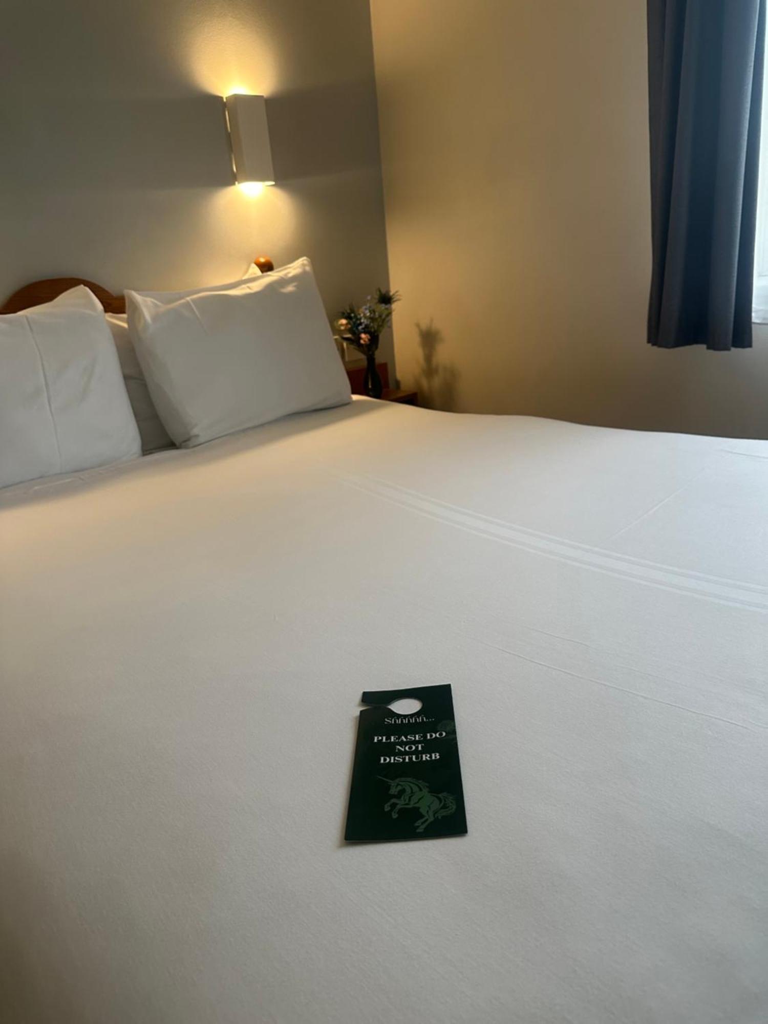Go2 Glasgow Cumbernauld Hotel - Free Parking And Pet Friendly Exterior foto